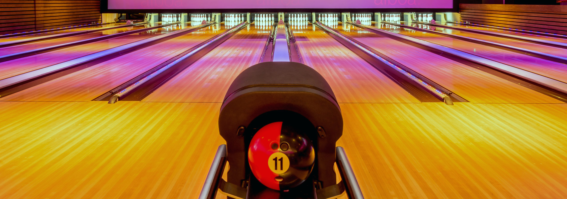 Bowling-QubicaAMF-lanes-product-banner.jpg