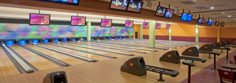 QUBICAAMF-bowling-hybrid-Celebrity-Lanes-banner.jpg