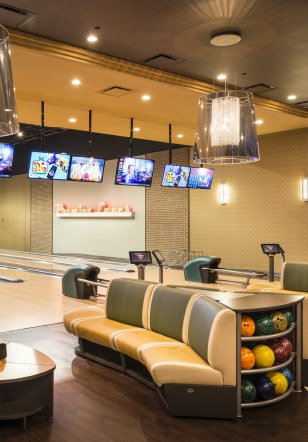 premier-lanes-center-bowling.jpg